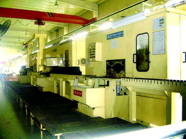 汽(qi)缸(gang)體(ti)加(jia)工生(sheng)産(chan)線